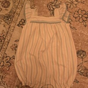 GAP Baby Romper in Soft Cream